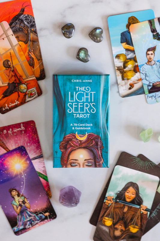 Light Seer's Tarot: A 78-Card Deck & Guidebook