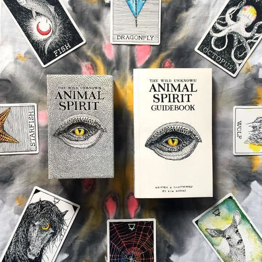 The Wild Unknown Animal Spirit Deck and Guidebook (Official Keepsake Box Set)